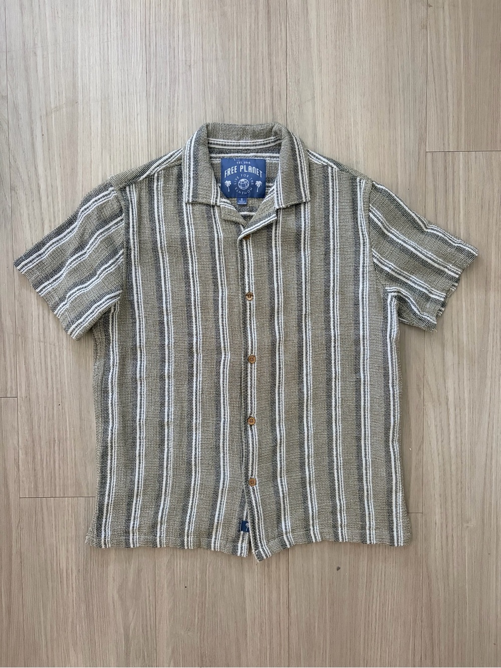 Free Planet 100% Cotton Men's Short-Sleeve Striped Button-Up Shirt - Olive 🫒